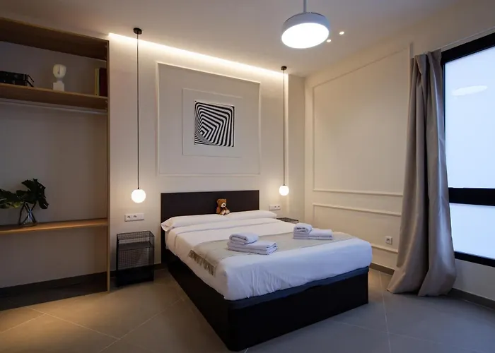 Osito Hub - Llorens Apartmán Valencie